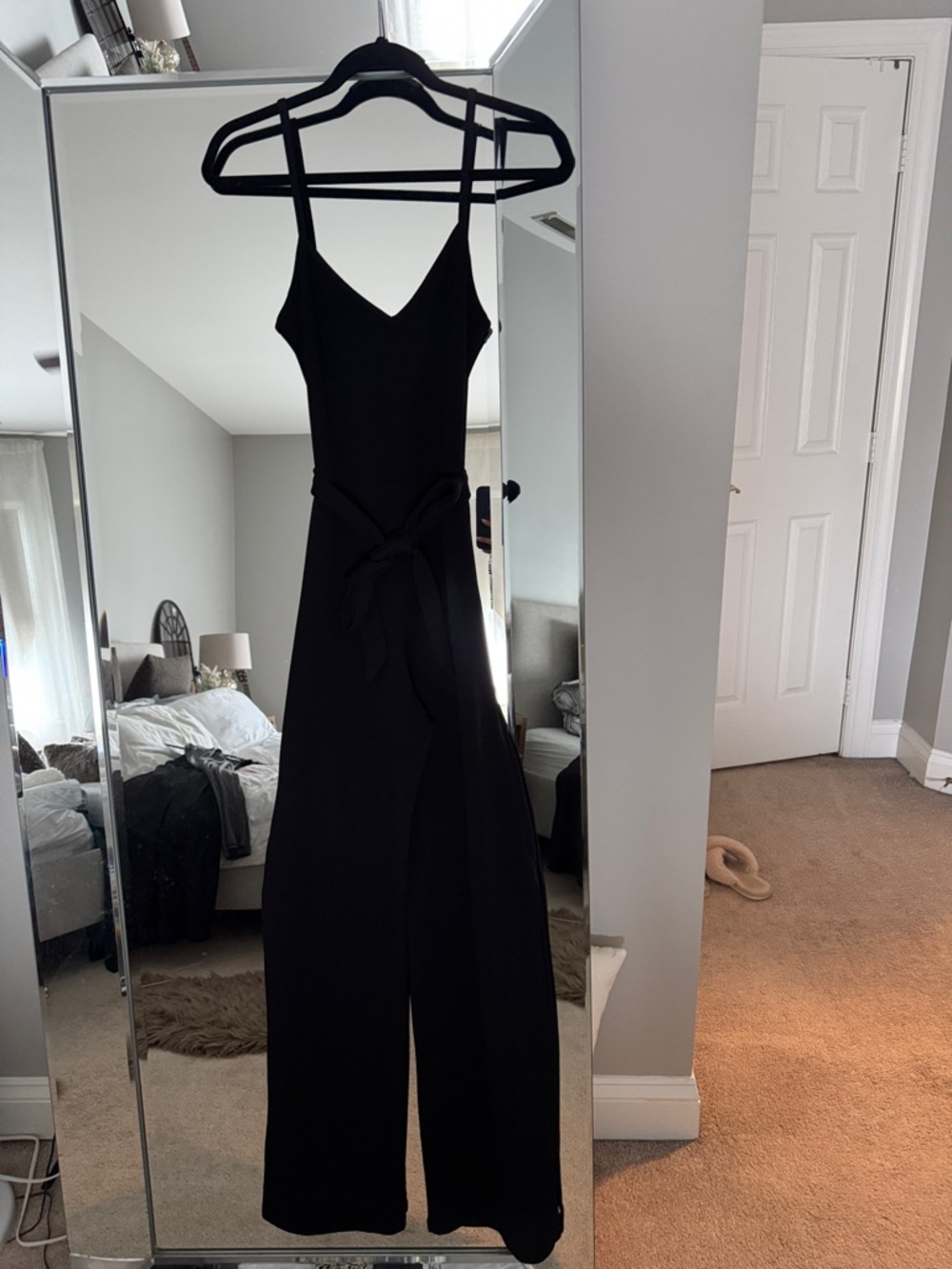 Boohoo Black V-Neck Wide-Leg Jumpsuit with Tie Waist